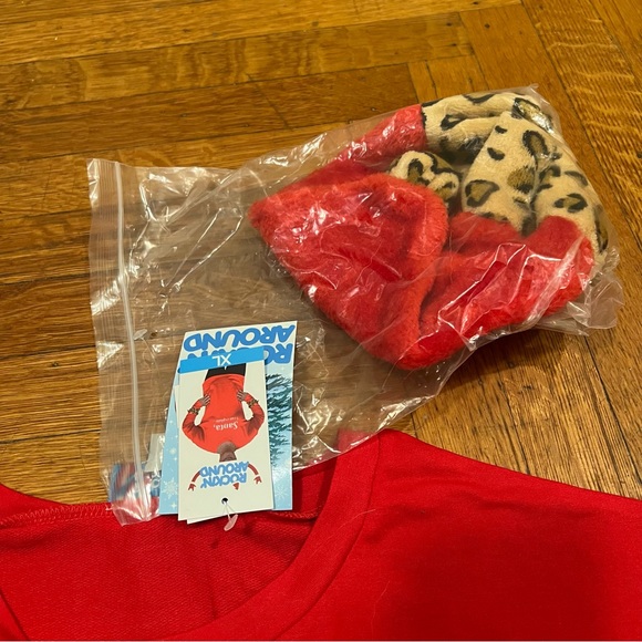 SALE Christmas Sweater with HAT - Picture 5 of 6